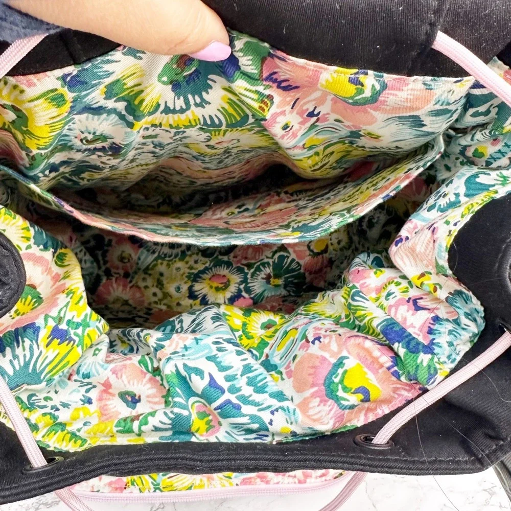 Vera Bradley Lana Condor Black Canvas Floral Lining Utility Backpack Preppy‎